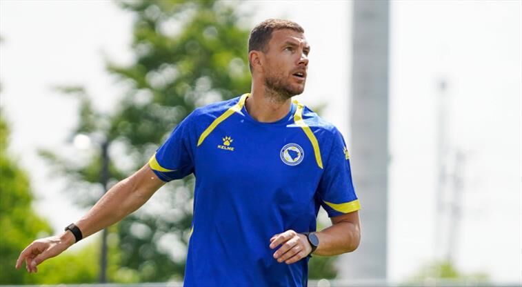 Edin Džeko Milli Takımı Bırakacağını Açıkladı Džeko Milli Formaya Ne Zaman Veda Edecek (2)
