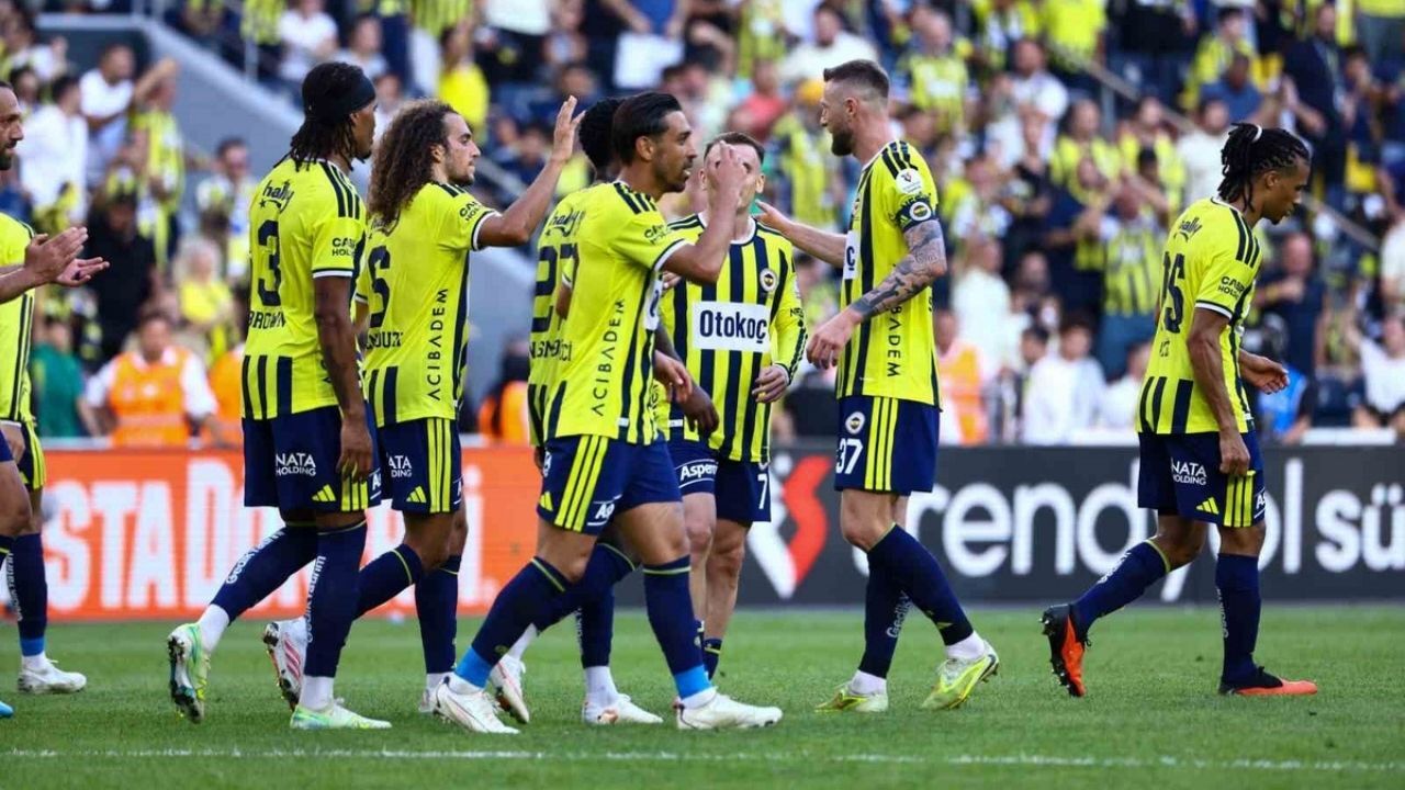 Fenerbahçe Eyüpspor'u 8-0'la dağıttı!