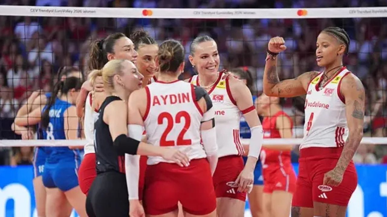 Filenin Sultanları Sırbistan'ı Geçerek Avrupa Şampiyonası'nda Finalde!1