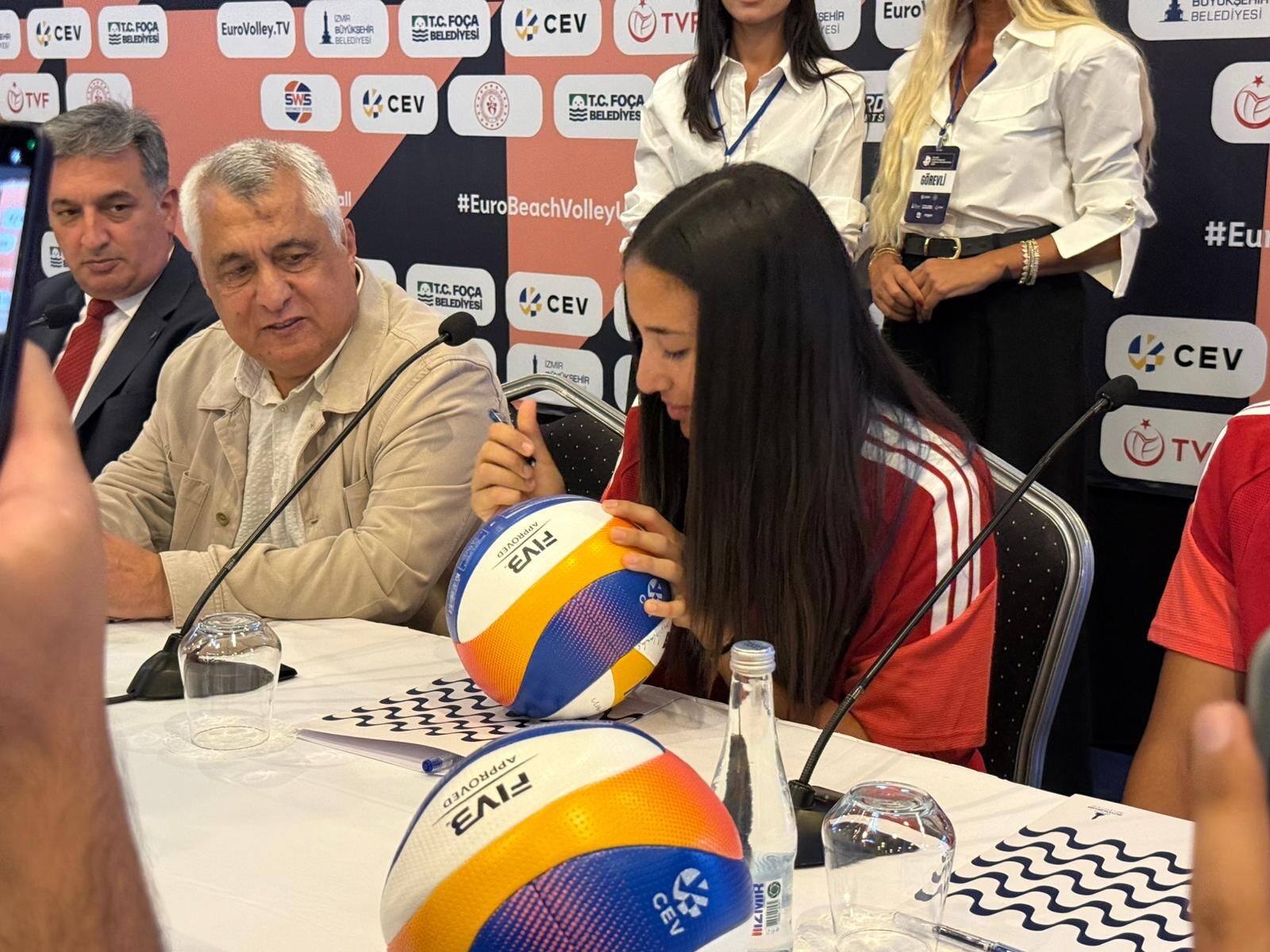 Foça'da Tarihi Organizasyon U18 Plaj Voleybolu Avrupa Şampiyonası Heyecanı Başlıyor! (3)