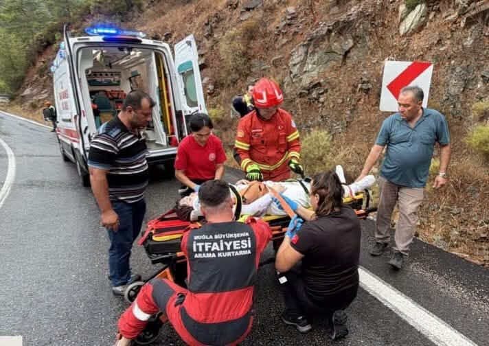 Göcek’te yağıştan kayan araç uçuruma yuvarlandı!