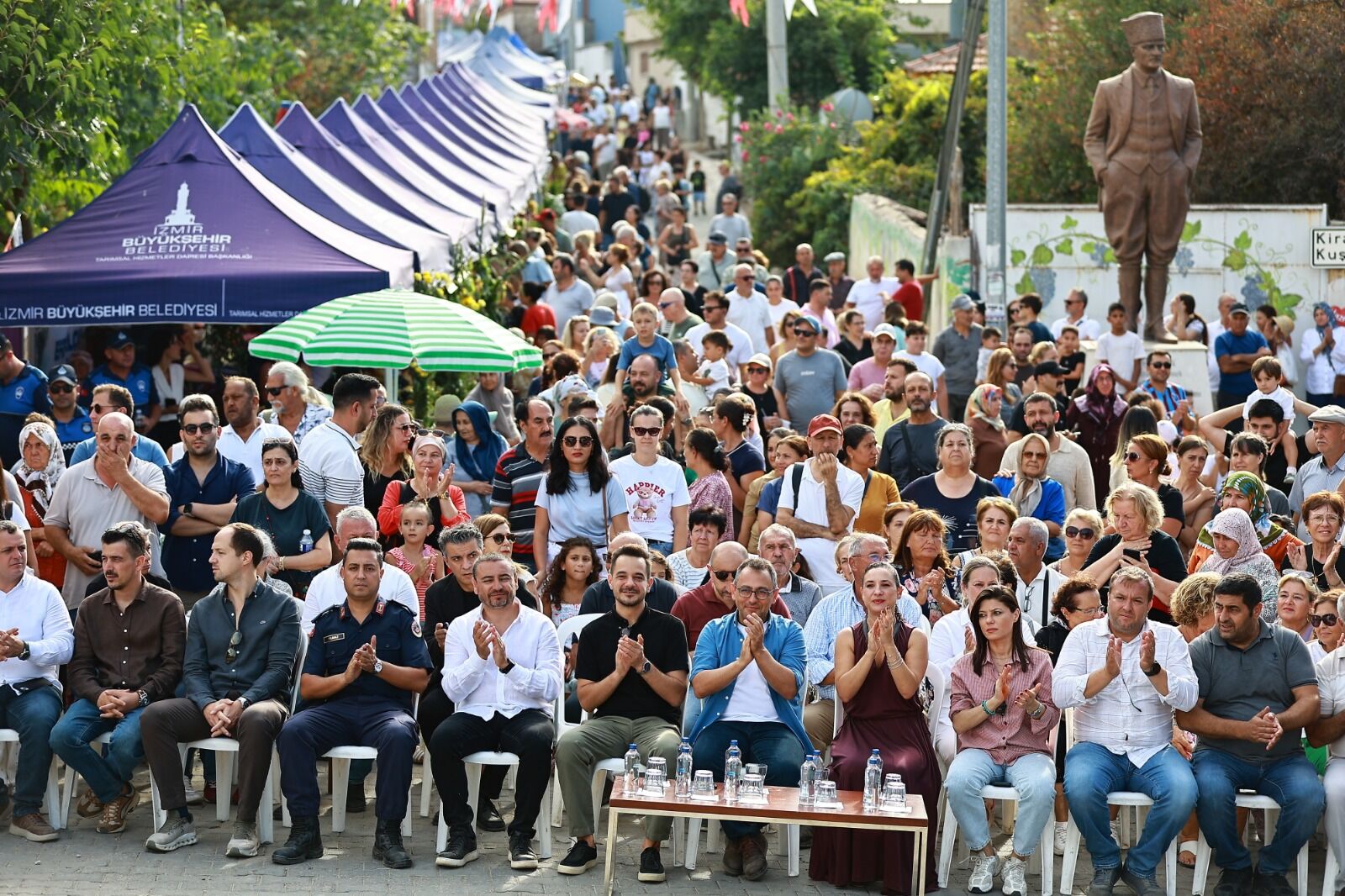 Gökçealan’da Üzüm Bereketi Coğrafi Işaretli Osmancık Üzümü Şenlikle Taçlandı! (2)