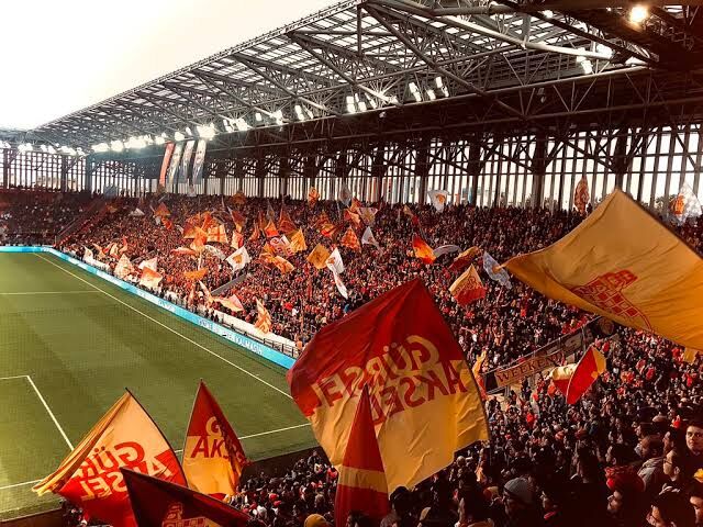 Göztepe Taraftarından Gaziantep Fk Maçında Protesto Taraftarlar Ilk 5 Dakika Tribünleri Boş Bırakacak-1