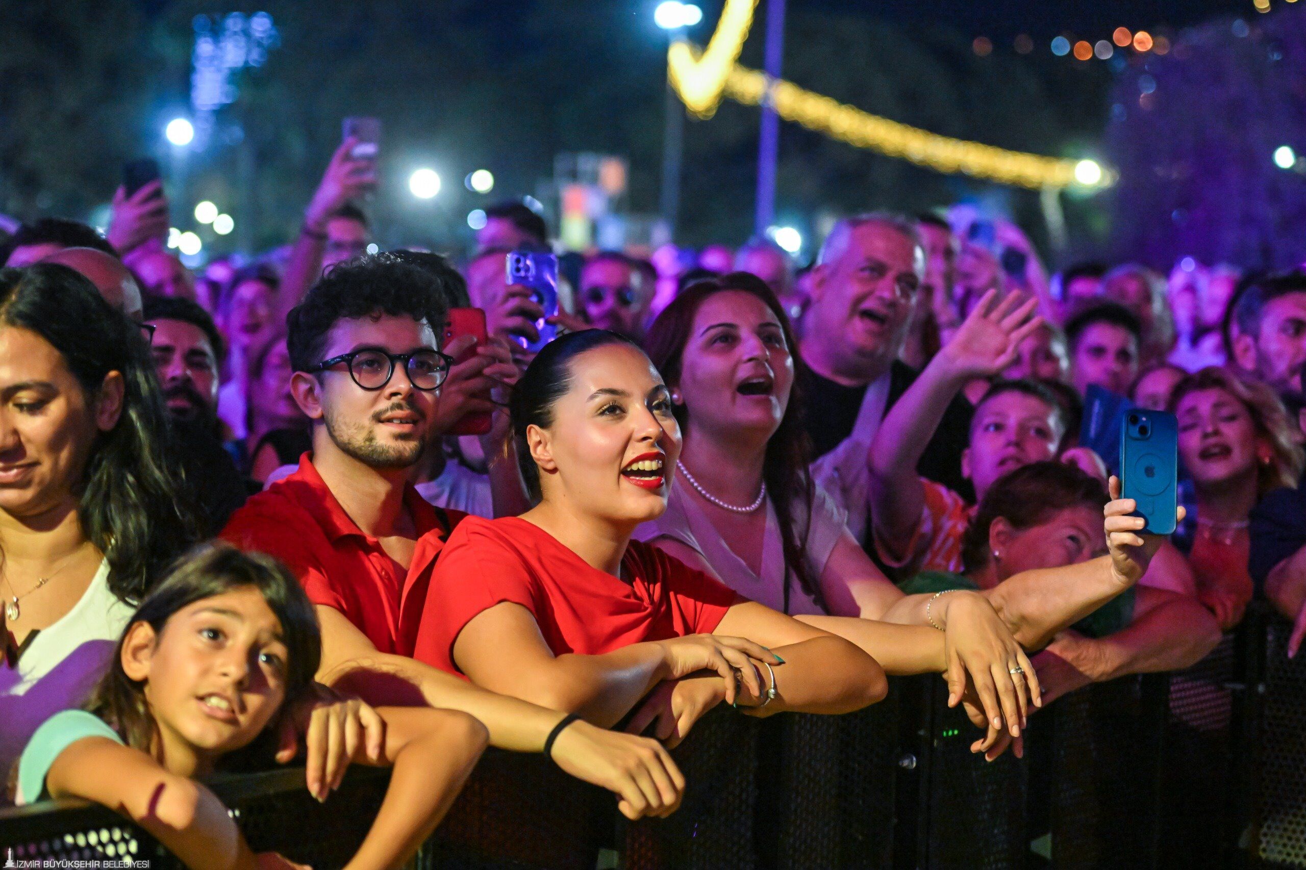 İef’te Ikinci Gün Levent Yüksel Ve Salih Bademci Rüzgarı (6)