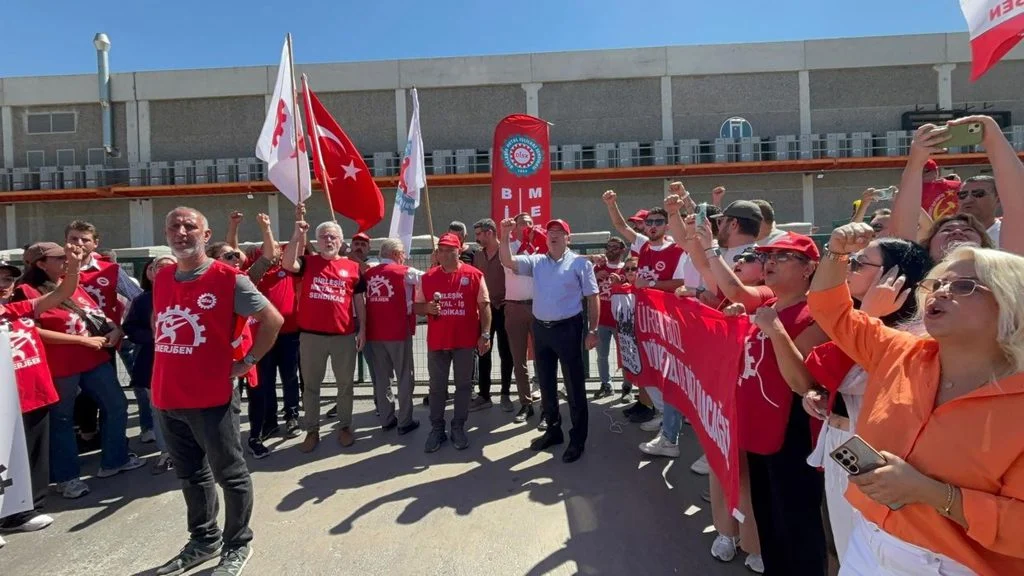 İnadına Sendika Inadına Di̇sk 570 Işçinin Yüzde 98’I Sendikayı Seçti (3)
