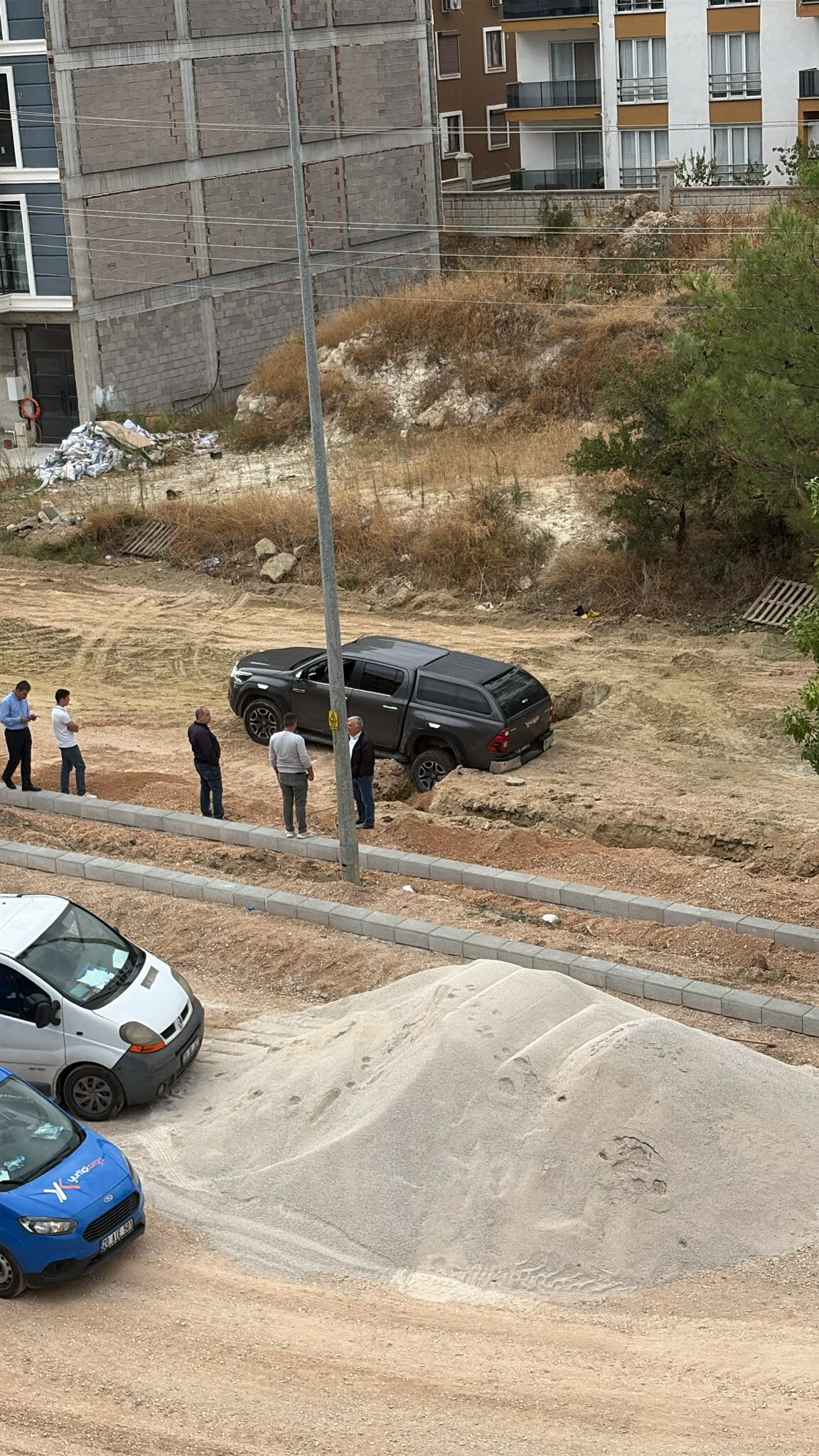 Inşaat Alanında Araç (2)
