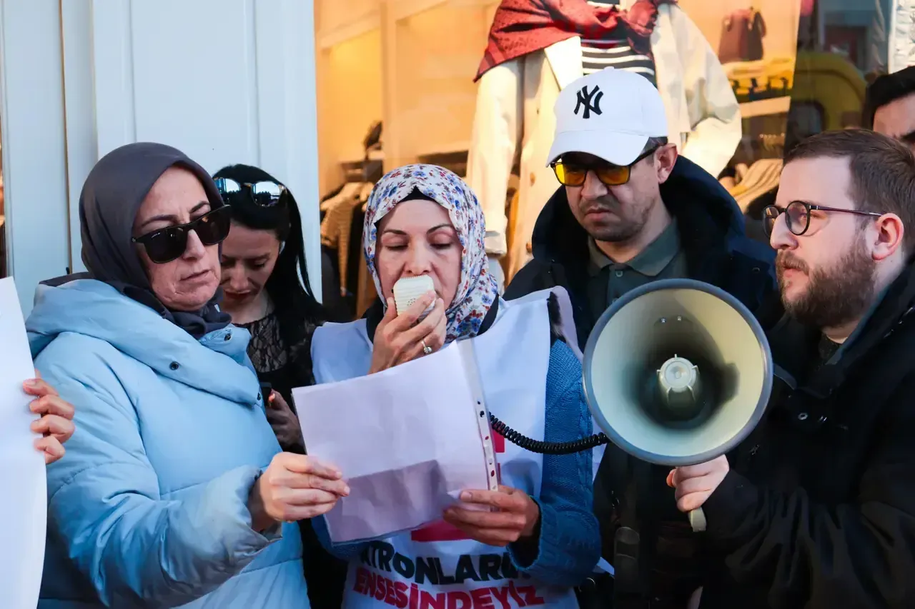 İşçiler Bu Kez Forum Bornova'da Atamay Tekstil'de Yeni Eylem Takvimi (3)