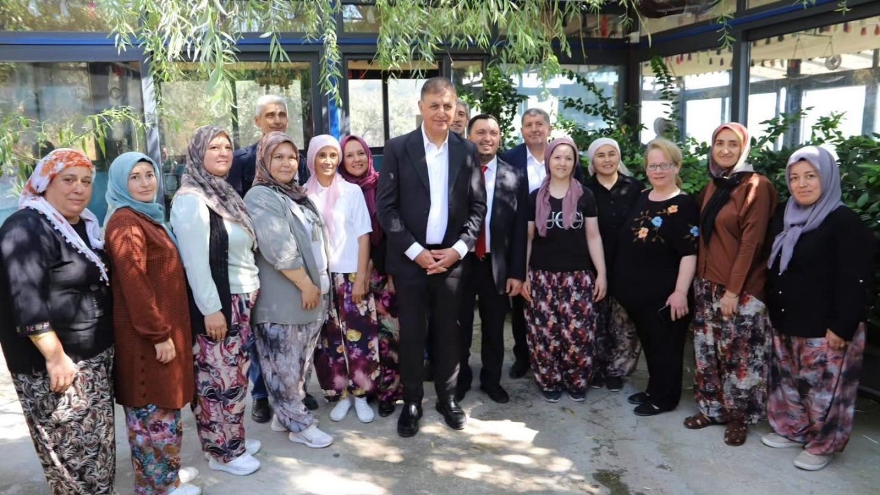 İzmir Bayındır'da Kızıloba İlkokulu Törenle Hizmete Açıldı3