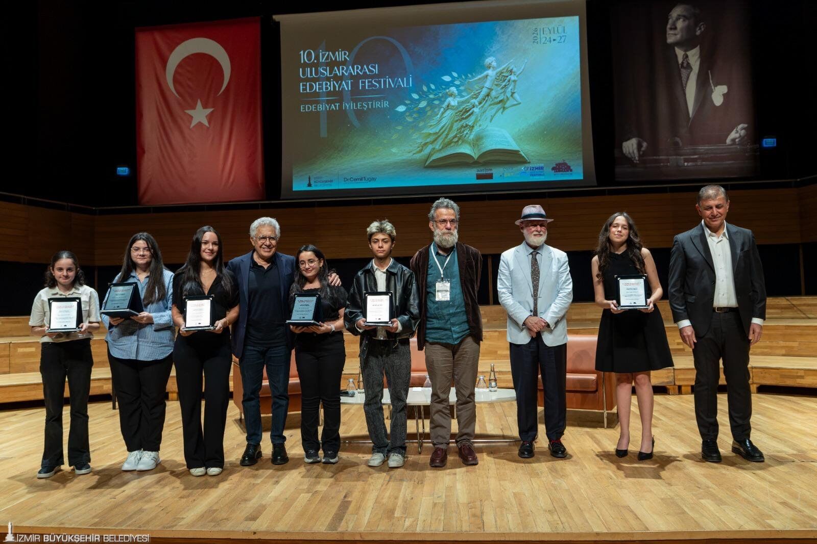 İzmir Edebiyat Festivali Başladı “Edebiyat Iyileştirir” (2)