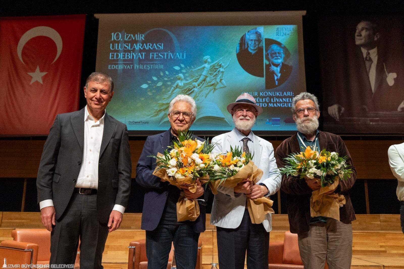 İzmir Edebiyat Festivali Başladı “Edebiyat Iyileştirir” (4)