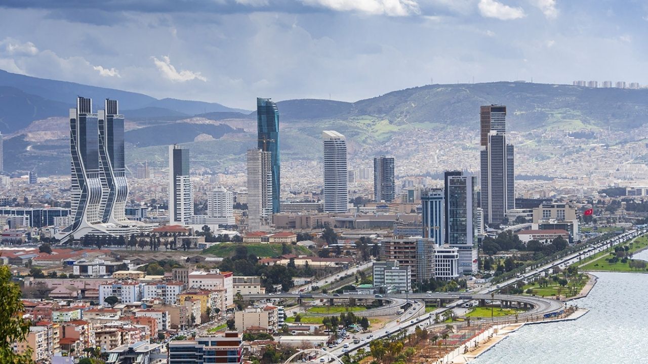 İzmir Hava Durumu! 18 Eylül 2026 Cuma İzmir’de Hava Nasıl Olacak2