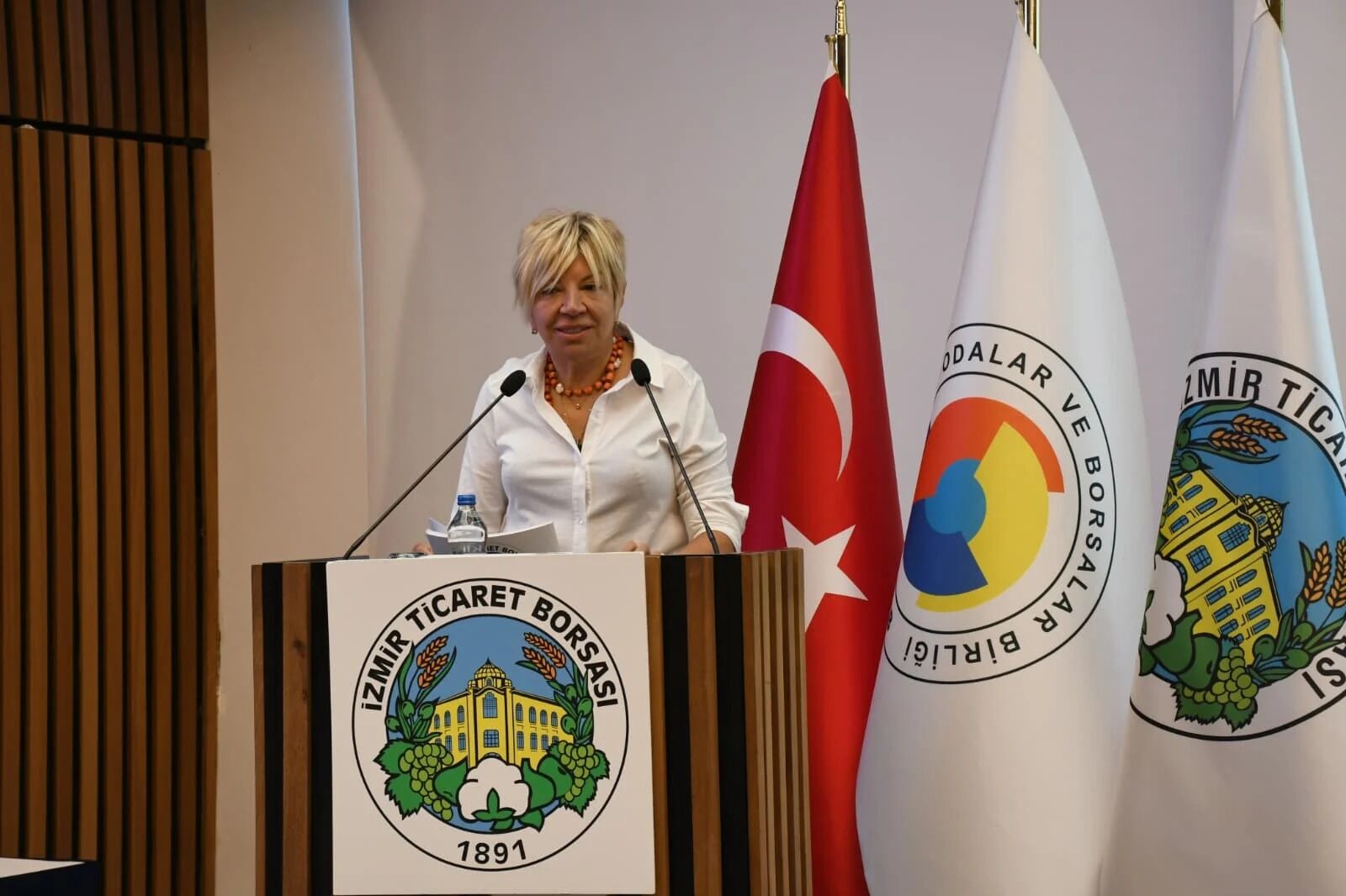 İzmir Iş Dünyasında Tarihi Veda! Türkiye’nin Ilk Kadın Borsa Başkanı Işınsu Kestelli Görevi Bıraktı (2)