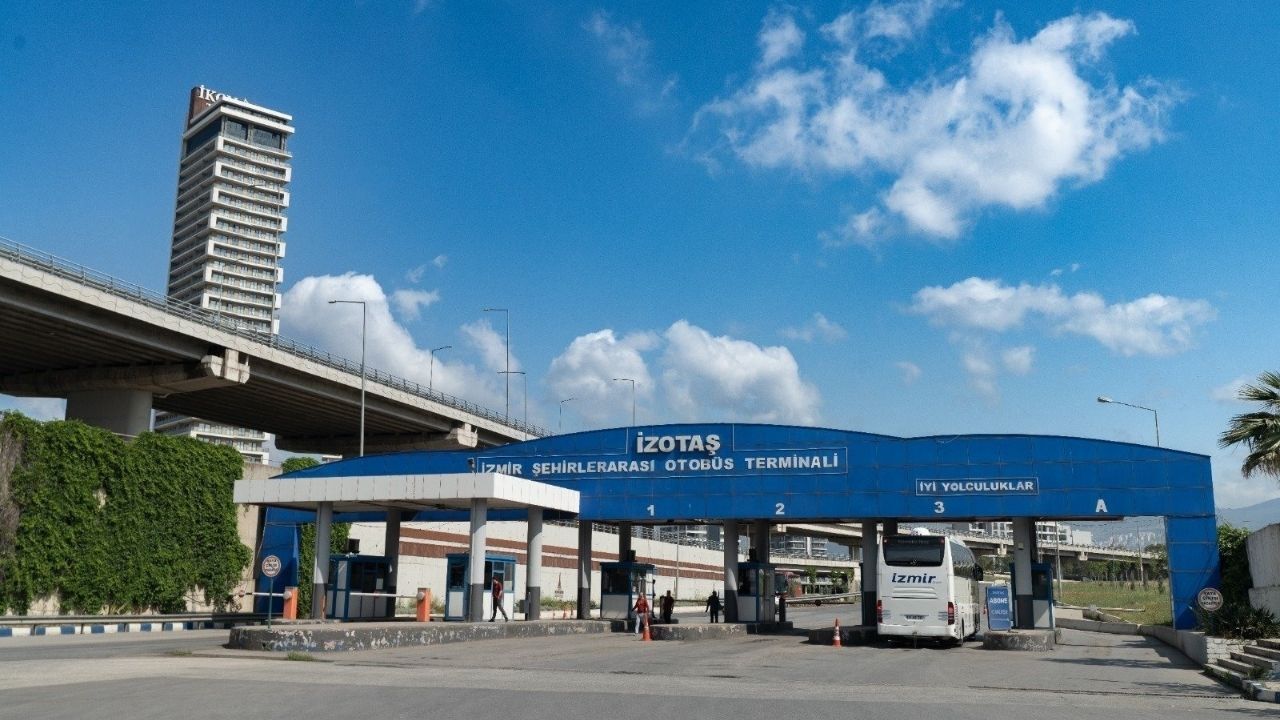 İzmir Otogarı'nda Yeni Dönem İzulaş Yönetiminde Otopark Ücreti Ne Kadar Oldu1