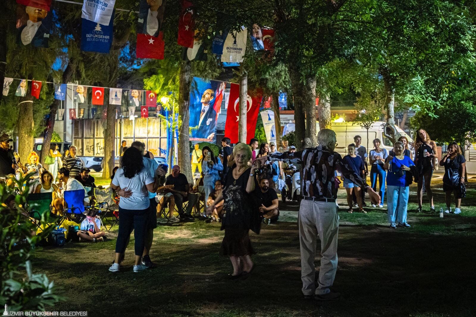İzmir’de Alternatif Park Konserleri Bornova’da Devam Etti (1)