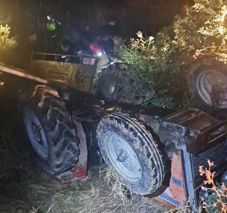 İzmir'de Devrilen Traktörün Altında Kalan Mehmet Bedel Hayatını Kaybetti (1)
