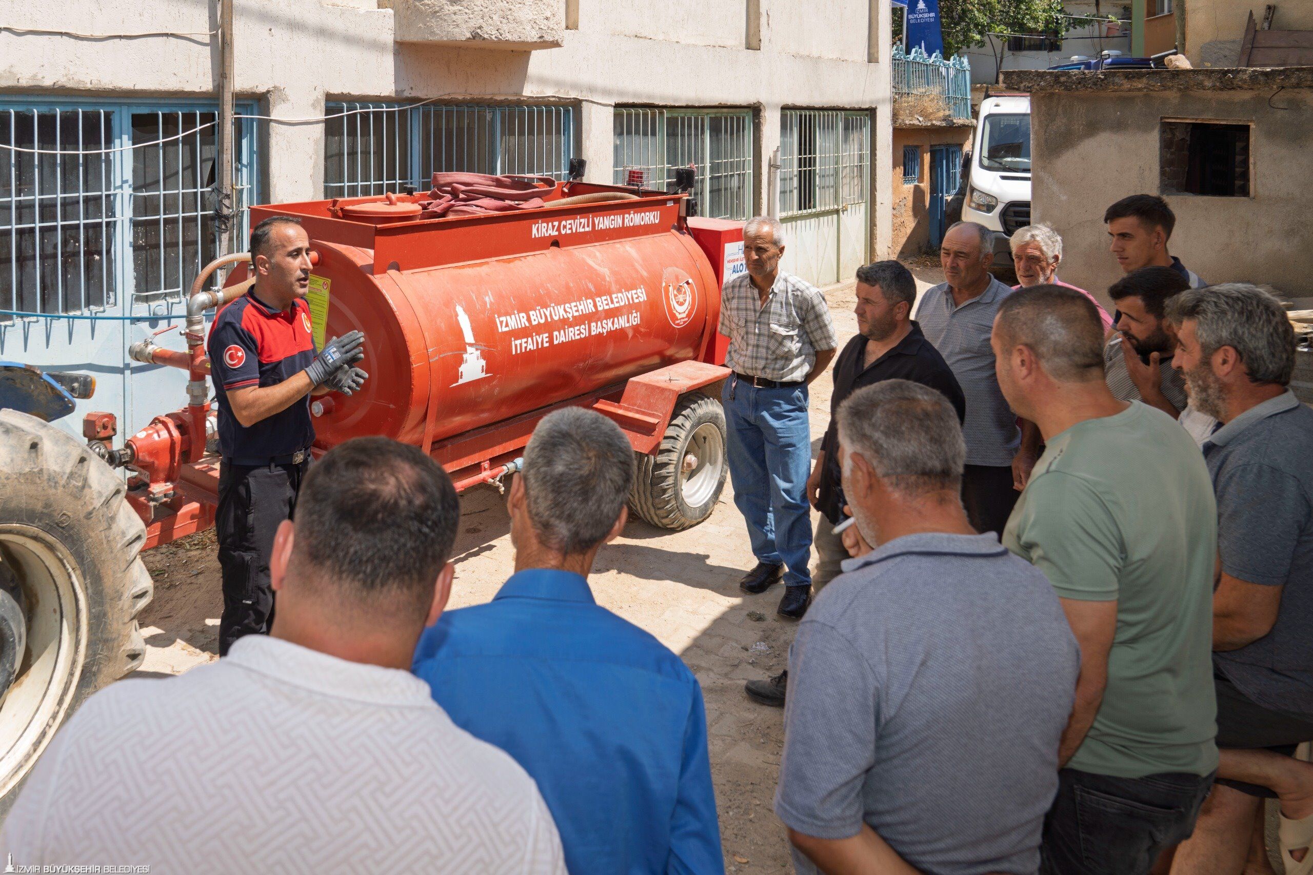 İzmir’de Yangın Riskine Karşı Köylerde Seferberlik (4)