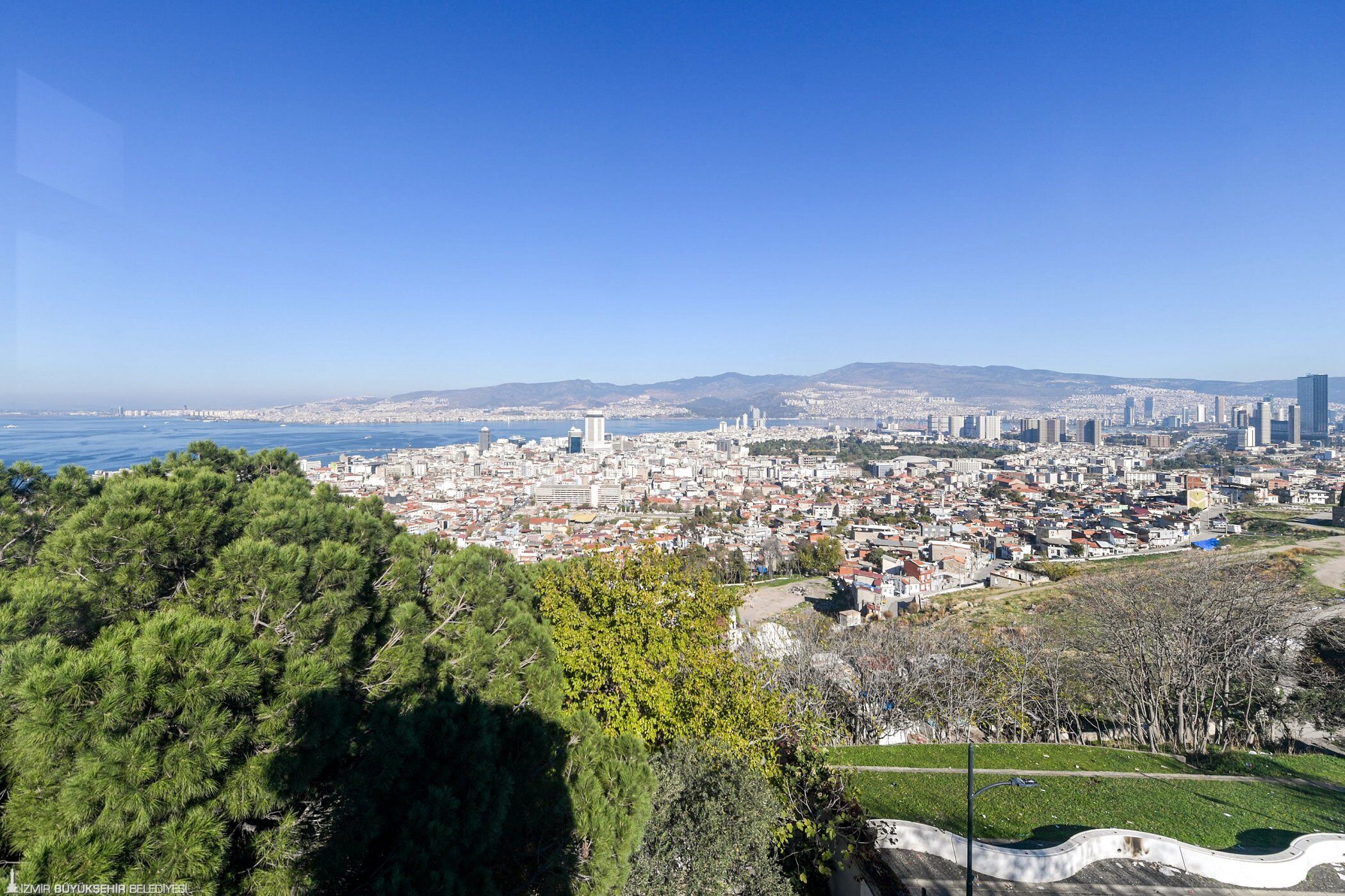 İzmir’in Dijital Rehberi Yenilendi Kent Bilgileri Tek Platformda (1)