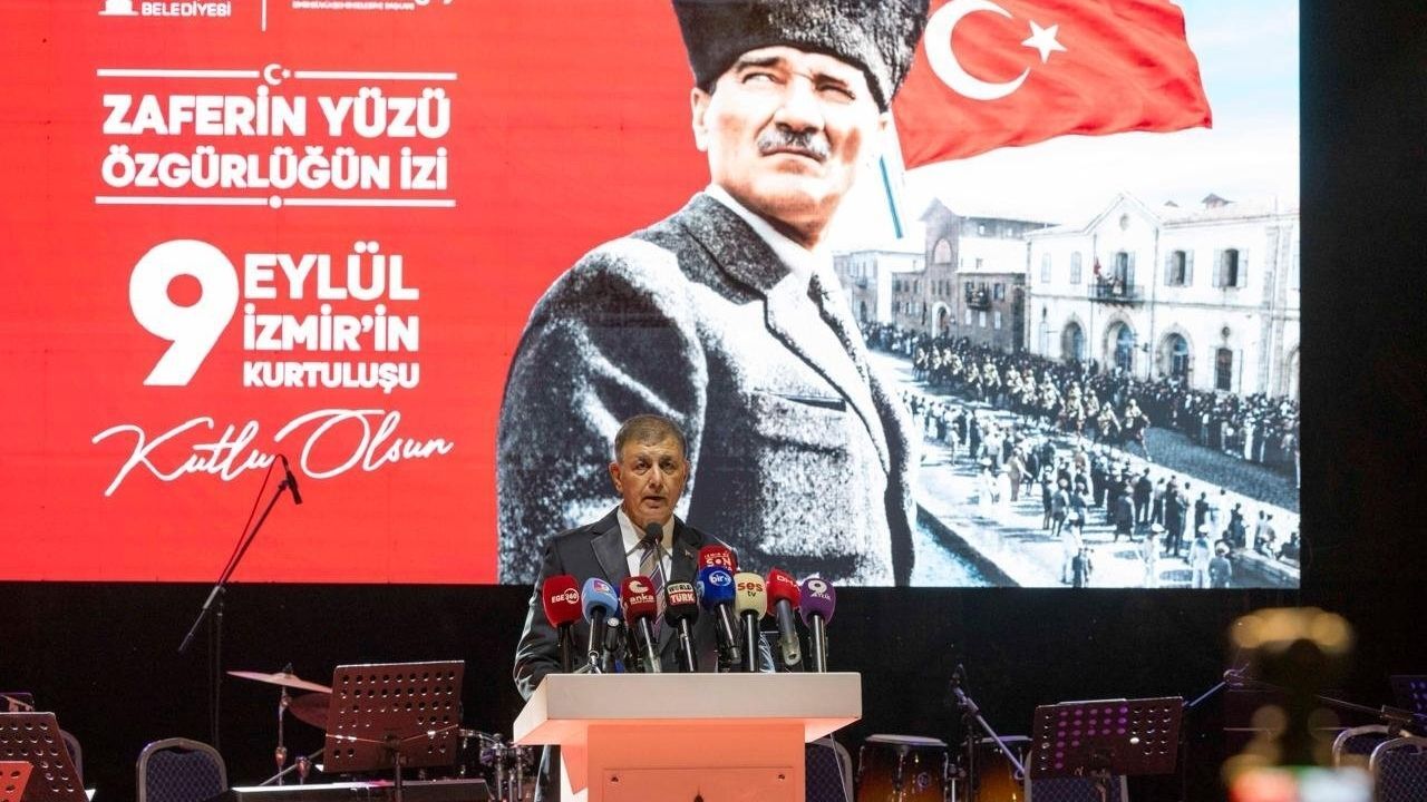 İzmir'in Kurtuluşunun 104. Yılı Kutlandı