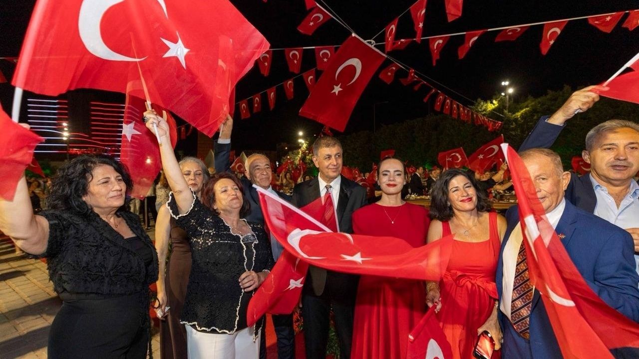 İzmir'in Kurtuluşunun 104. Yılı Kutlandı2