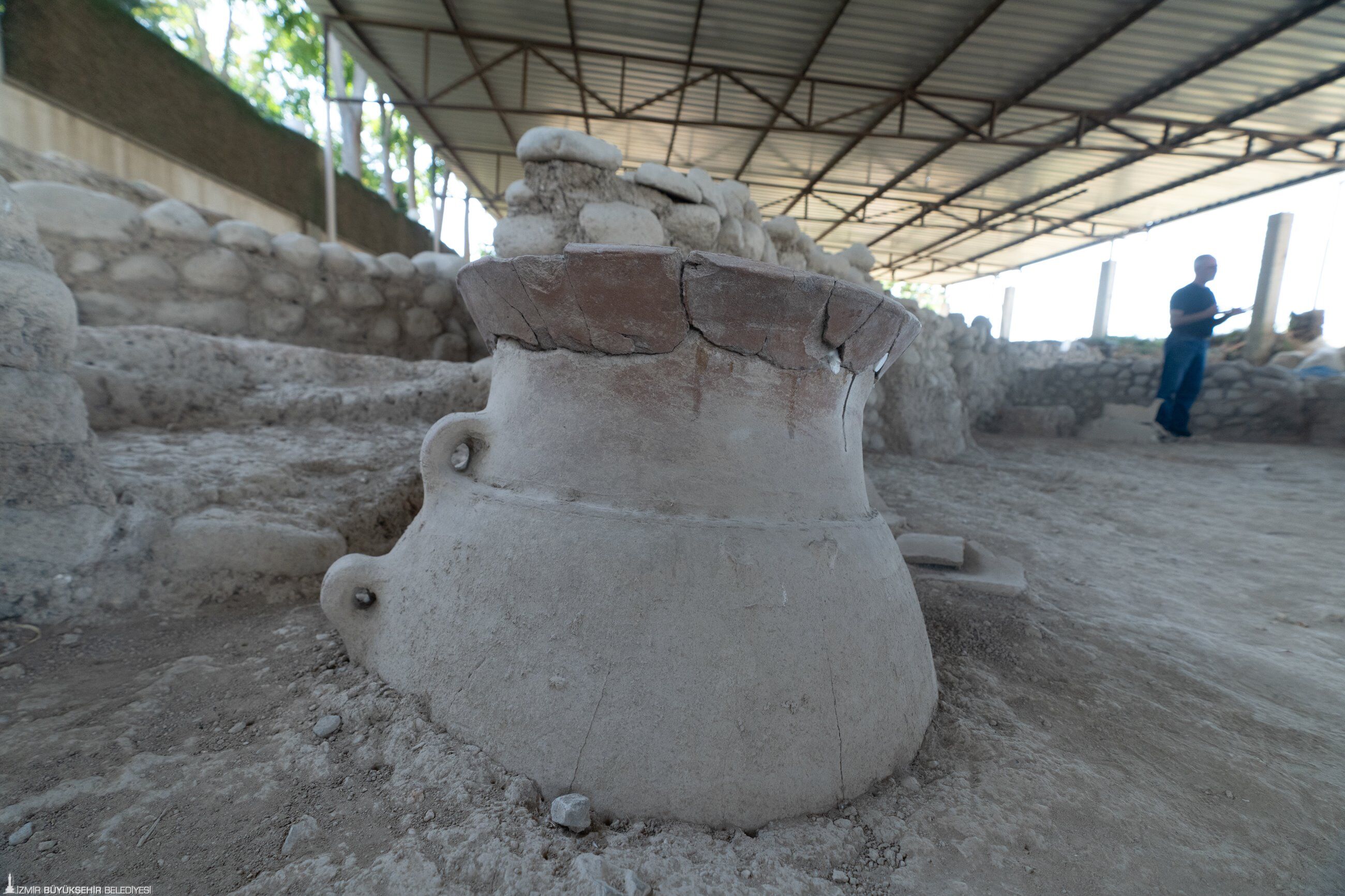İzmir’in Troya’sı Yassıtepe Höyüğü Kazılarında 5 Bin Yıllık Zenginliğin Izleri Bulundu (5)