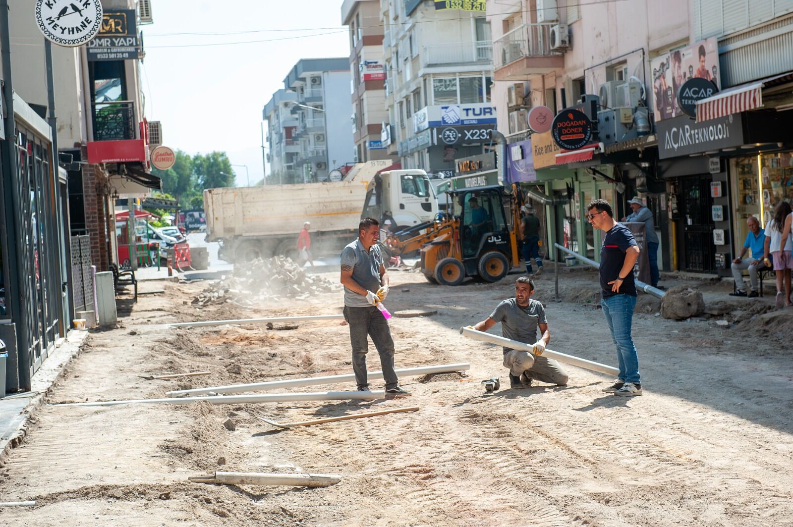Karşıyaka'da Yaya Dostu Dönüşüm O Sokak Tek Yön Oluyor! (3)