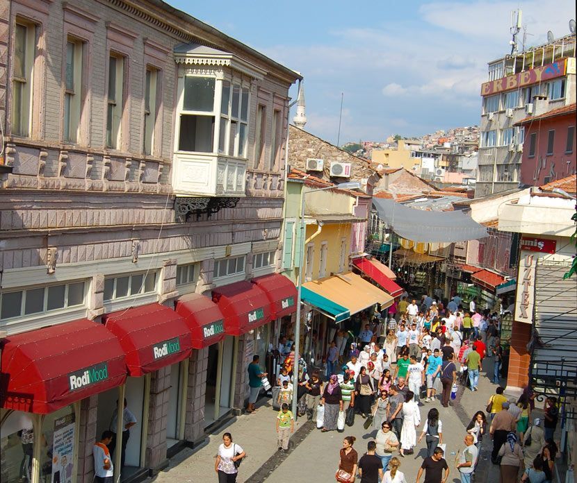 Kemeraltı'na Damga Vuran Protesto Esnaf Kirasını Ödeyemiyor, Esnaf Başkanı Nerede”-1