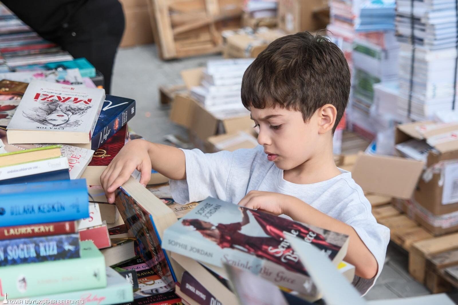 Kültürpark'a Akın Ettiler İzki̇tap'ta Ilk Gün Coşkusu (4)