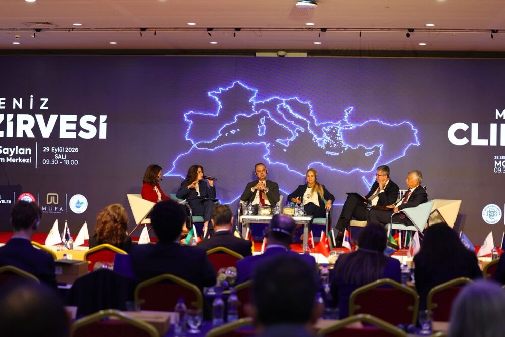 Lâl Denizli, Akdeniz İklim Zirvesi’nde Çeşme’nin Iklim Politikalarını Anlattıphoto 2026 09 28 14 11 09 2