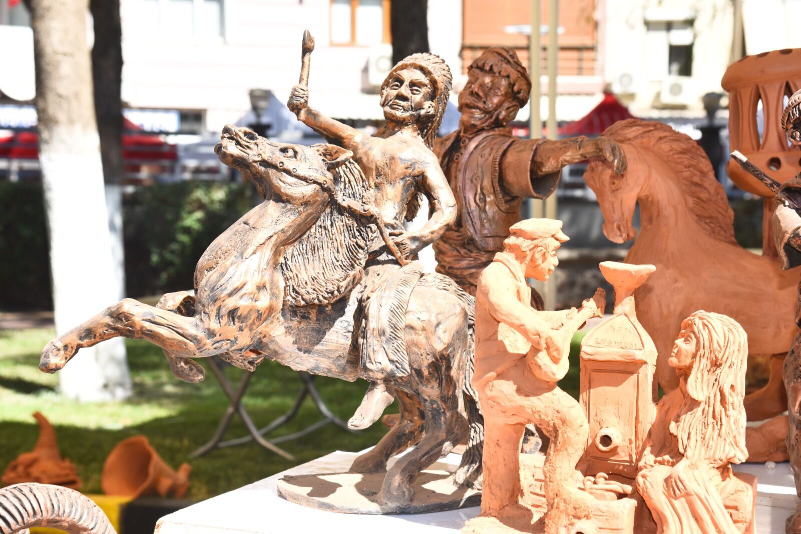 Menemen Çömlek Festivali’nde El Emeği Eserler Göz Kamaştırıyor (3)