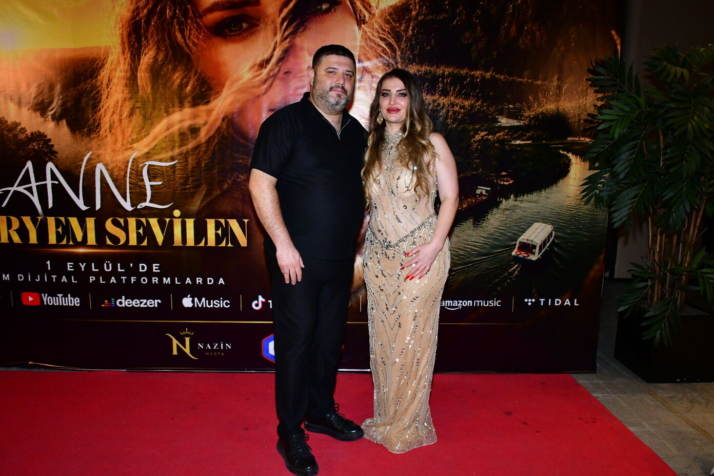 Meryem Sevilen’den Annesine Duygusal Armağan “Anne” Şarkısını Kliplendirdi (3)