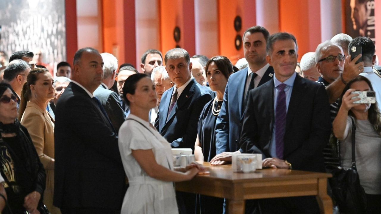 Nazım Hikmet Sergi1