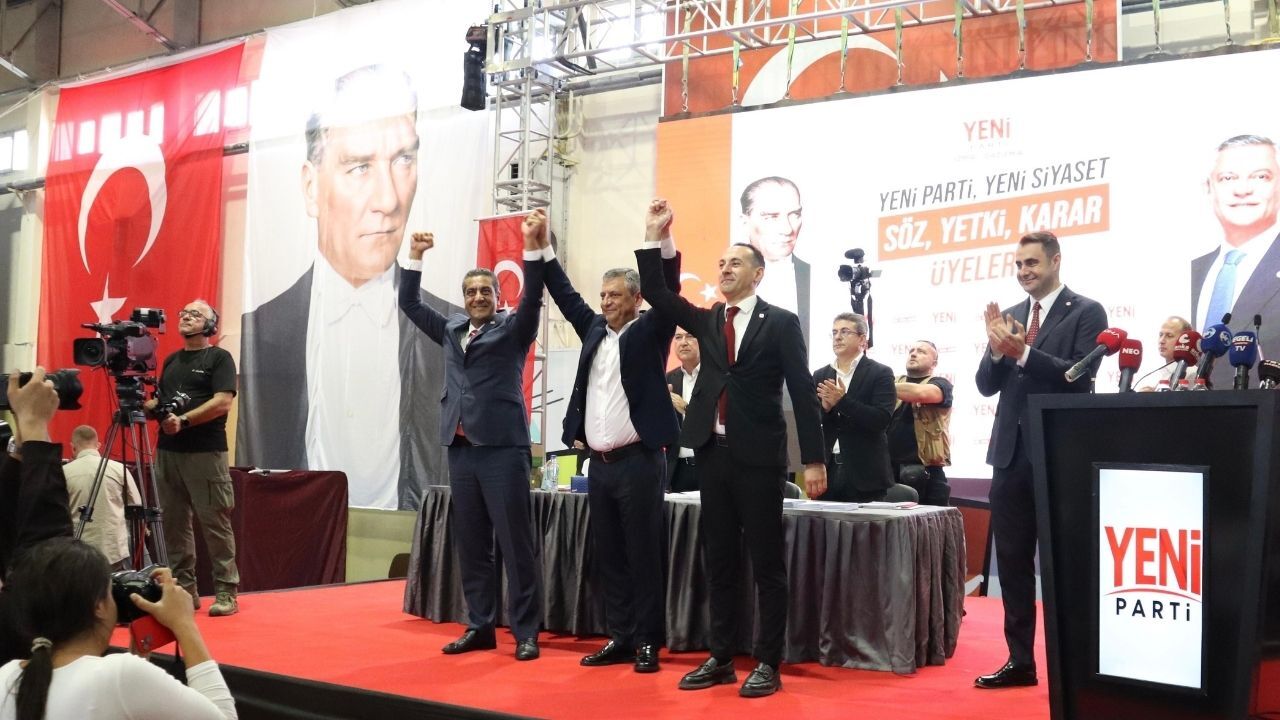 Özgür Özel Ön Seçim Startını İzmir’den Verdi İlk Seçimde Iktidar Yapamazsam Görevi Bırakırım2