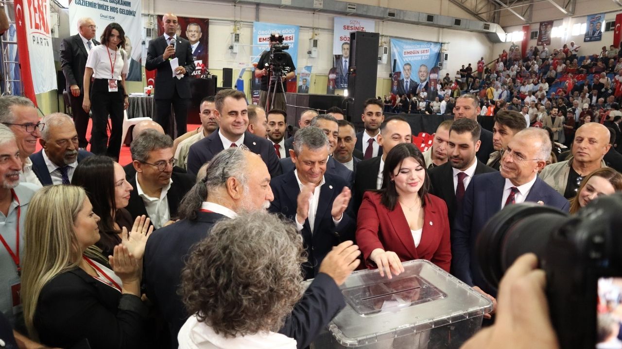 Özgür Özel Ön Seçim Startını İzmir’den Verdi İlk Seçimde Iktidar Yapamazsam Görevi Bırakırım5