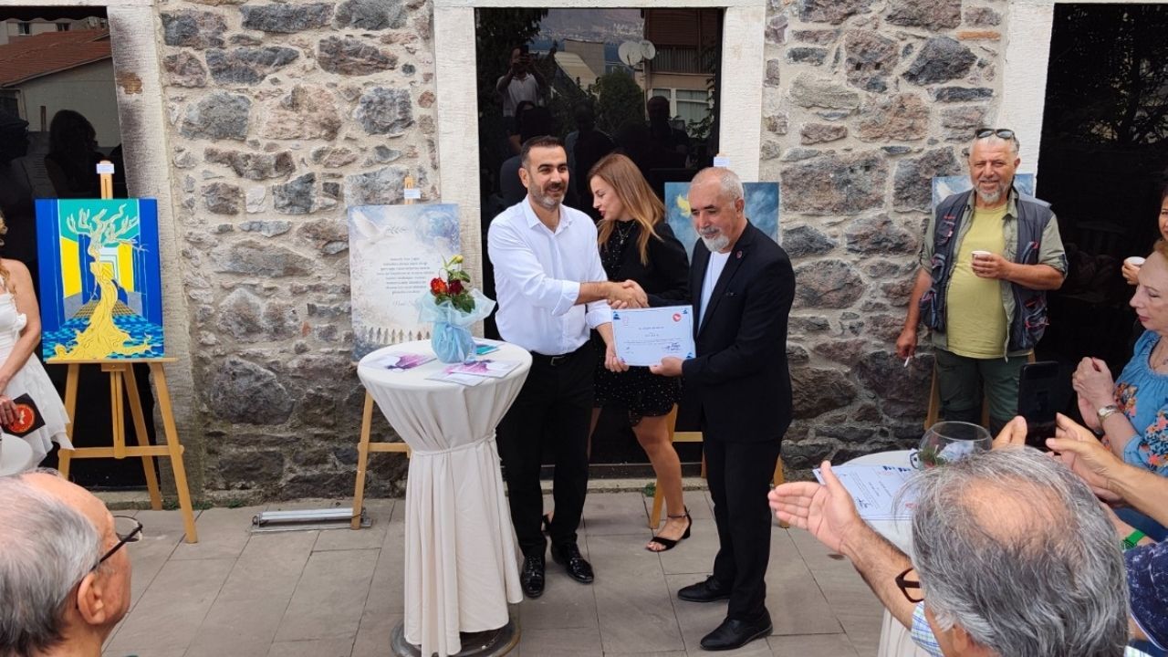 Resim Ve Şiir Barış Için Buluştu1