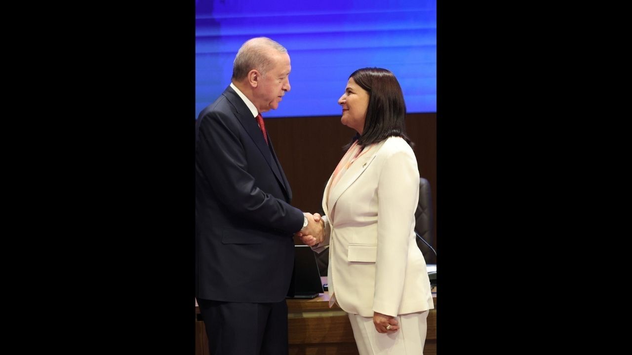Saniye Bora Fıçı, Ak Parti'ye Katıldı