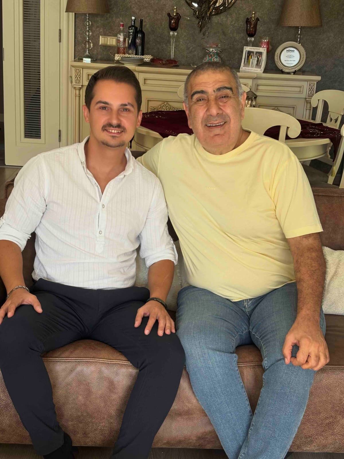 Şarkının Sahibi Eda & Metin Özülkü’den Ayberk Gezer’e Tam Destek! (1)