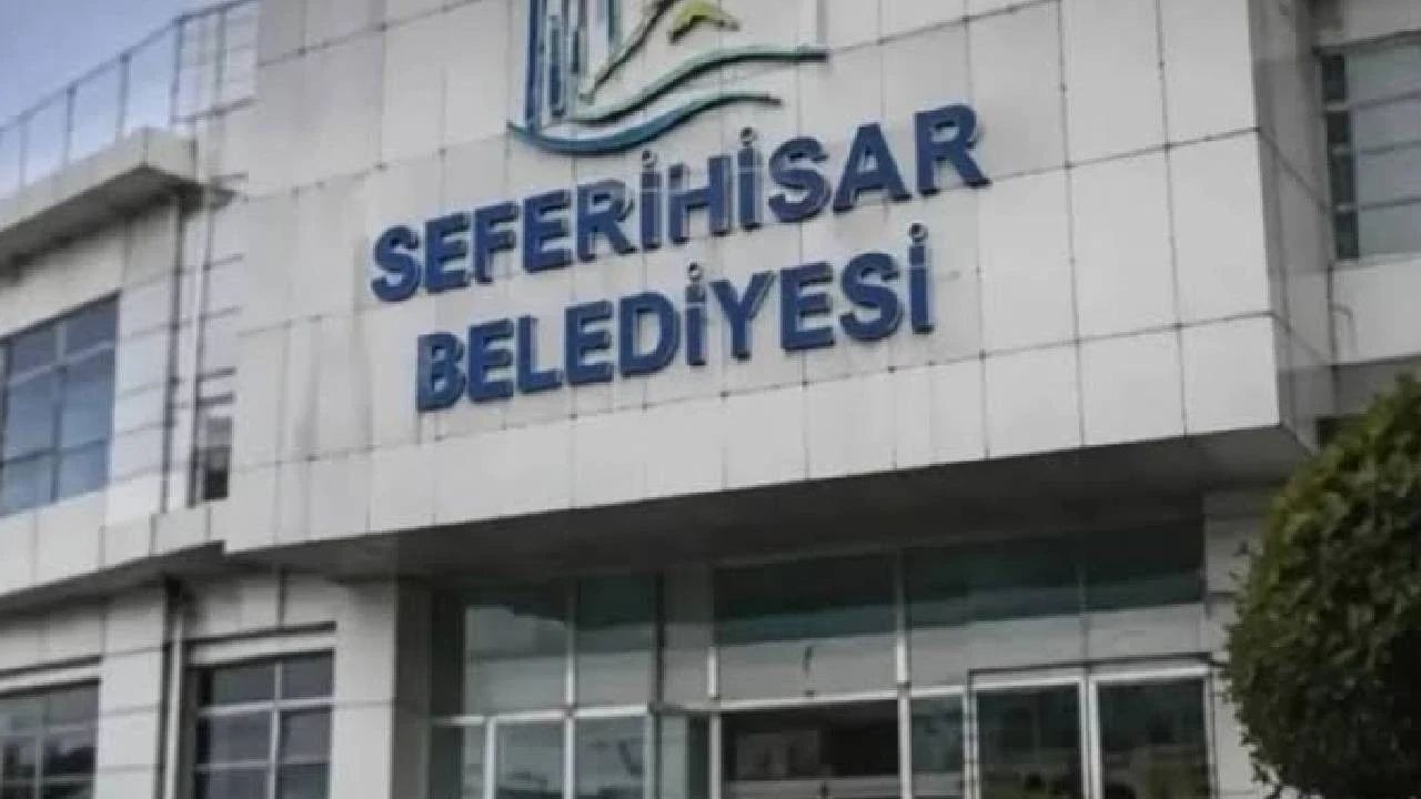 Seferihisar Belediyesine dördüncü dalga operasyonda 29 kişi tutuklandı