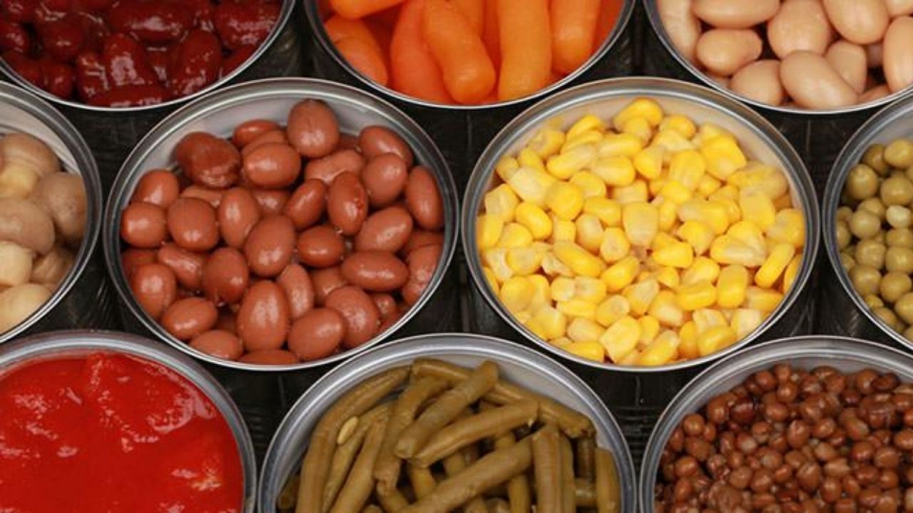 Kanada Ticaret Mahkemesi, konserve sebze ithalatına 13 bin ton kota ve yüzde 50 ek vergi önerdi. Türkiye’nin gelişmekte olan ülke muafiyeti talebi reddedildi. Gözler Kanada Maliye Bakanlığında!