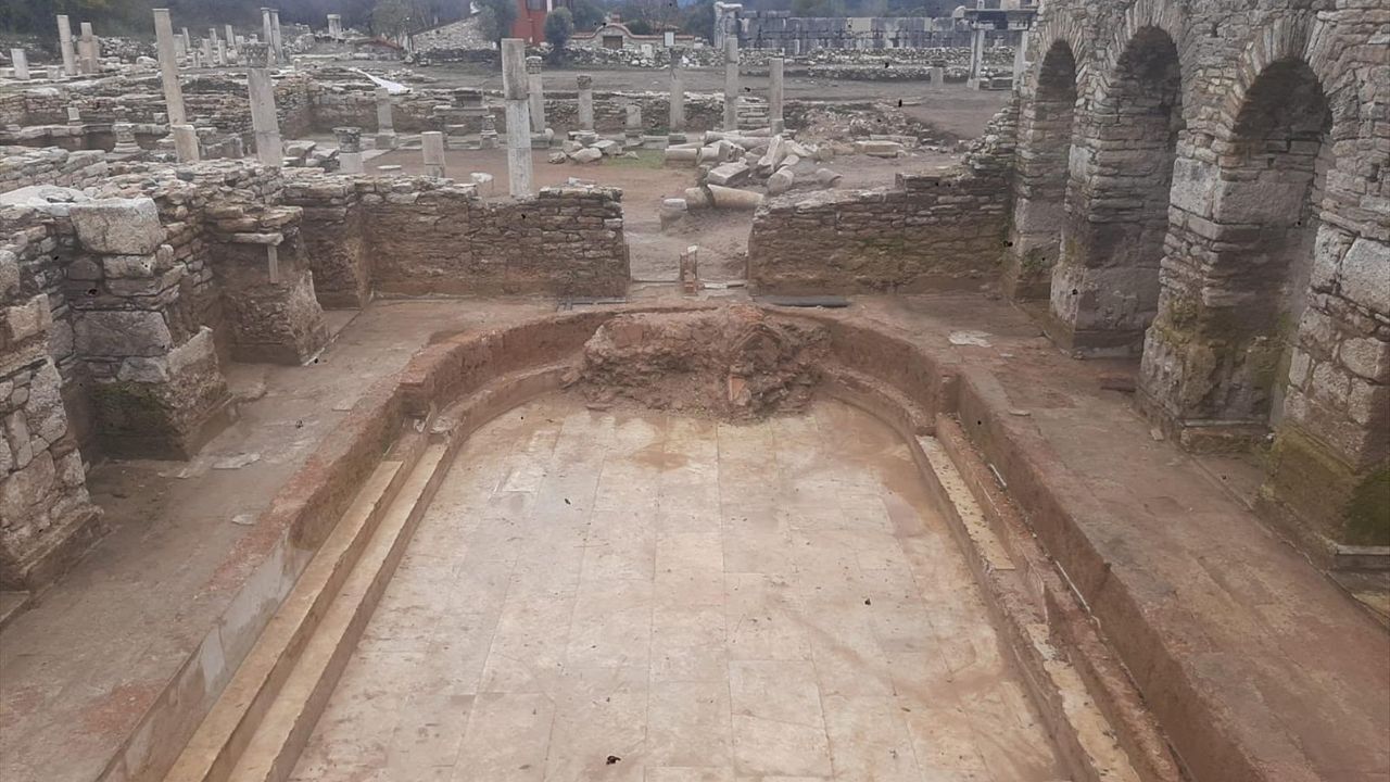 Stratonikeia Antik Kenti'nde Bin 900 Yıllık Çocuk Izleri Bulundu2