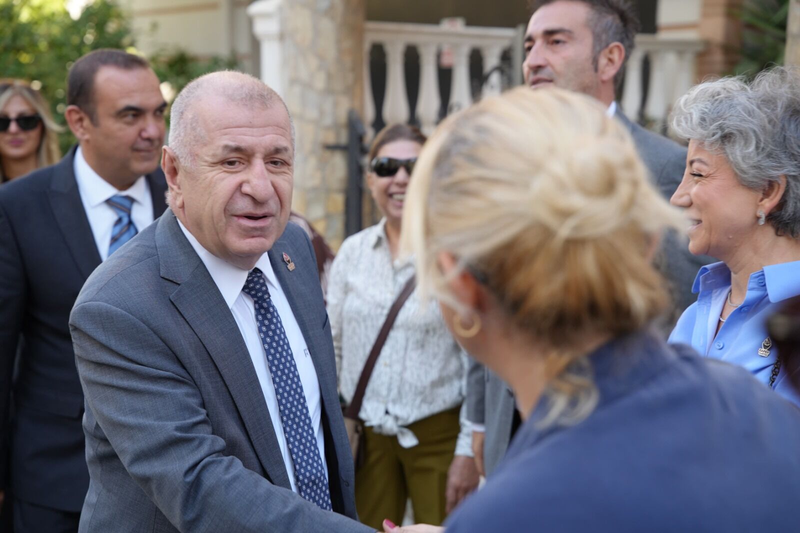Ümit Özdağ İzmir’de İlk Durak Şehit Ailesi, Ikinci Durak Özfatura Ailesi (1)-1