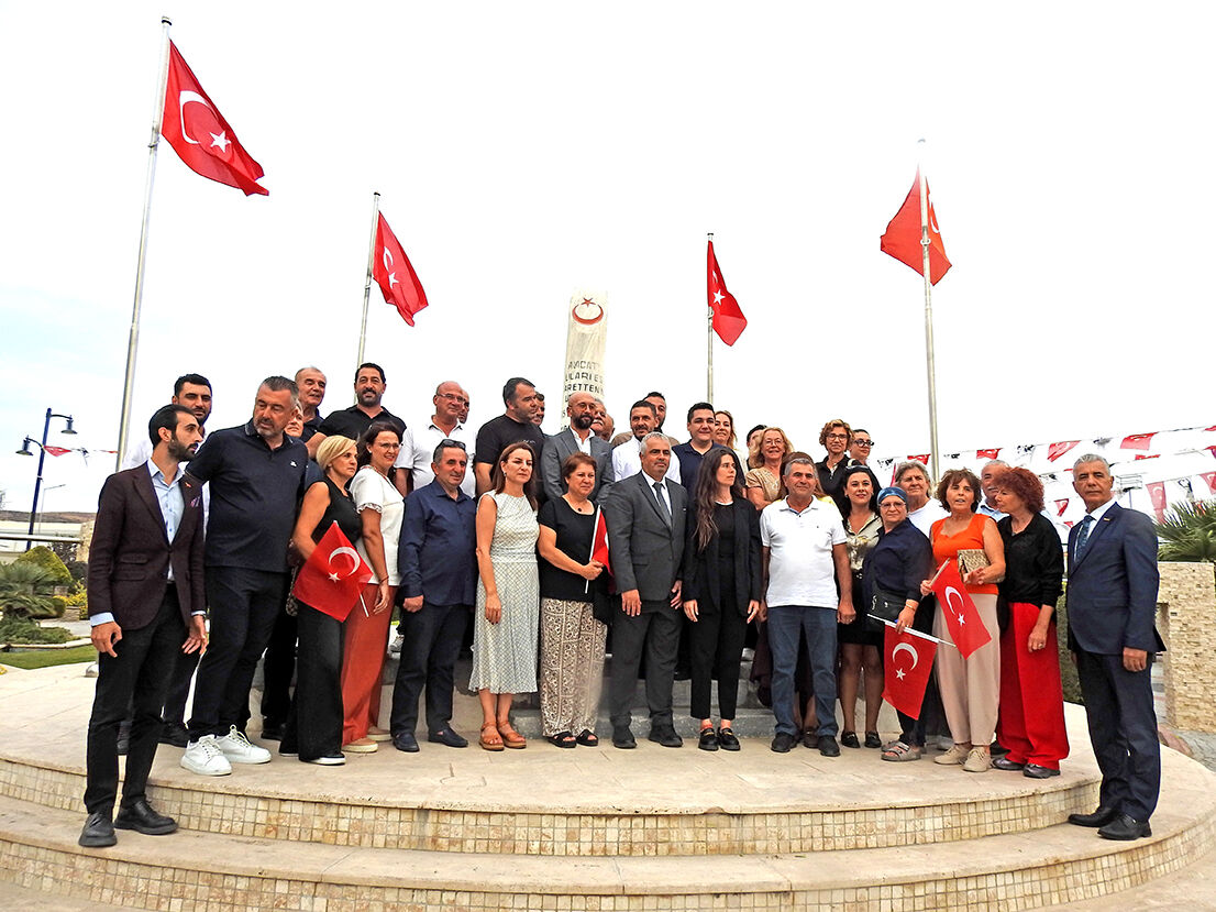 Yeni̇ Parti Çeşme’den Kurtuluş Törenlerinde Birlik Ve Dayanışma Mesajı (1)