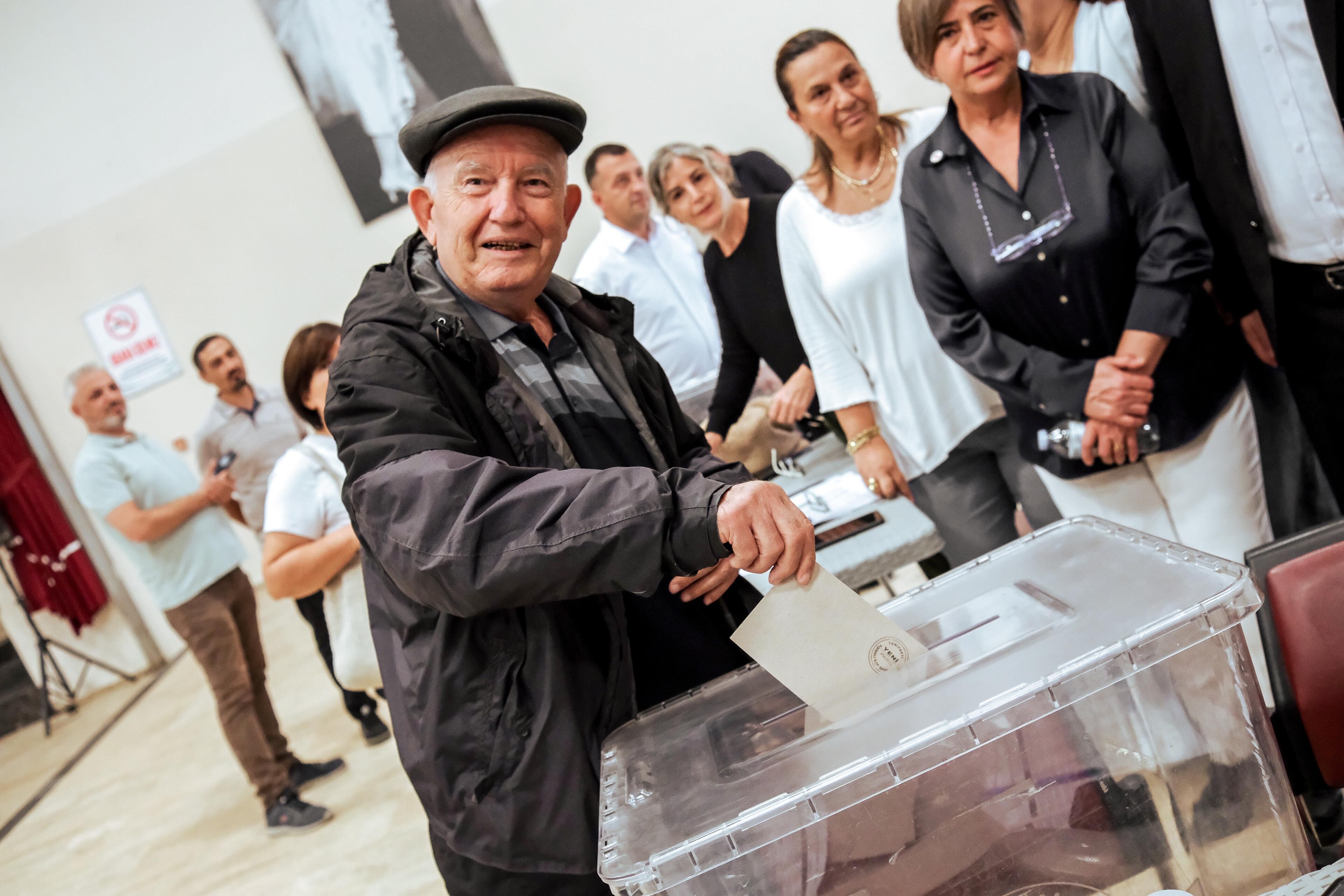 Yeni̇ Parti İzmir’de Rekor Üye Sayısı 12 Günde Baraj Aşıldı, 65 Bine Ulaşıldı! (6)
