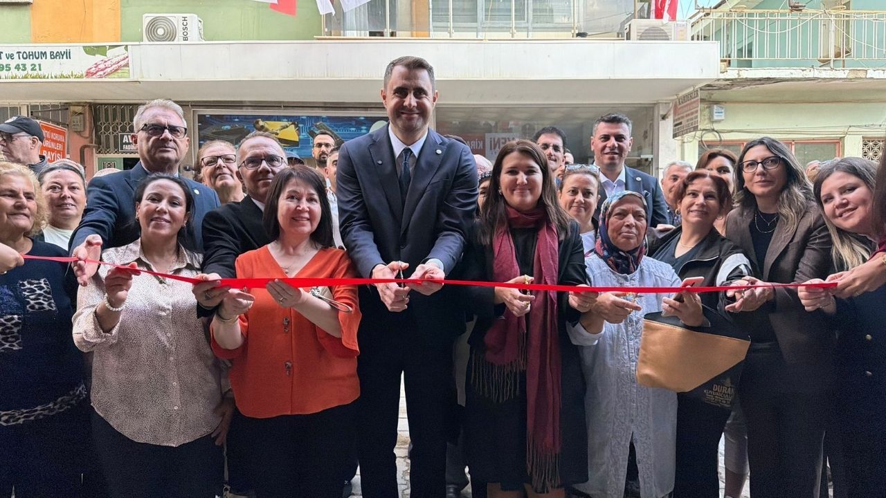 Yeni̇ Parti Kiraz İlçe Başkanlığı Açıldı1