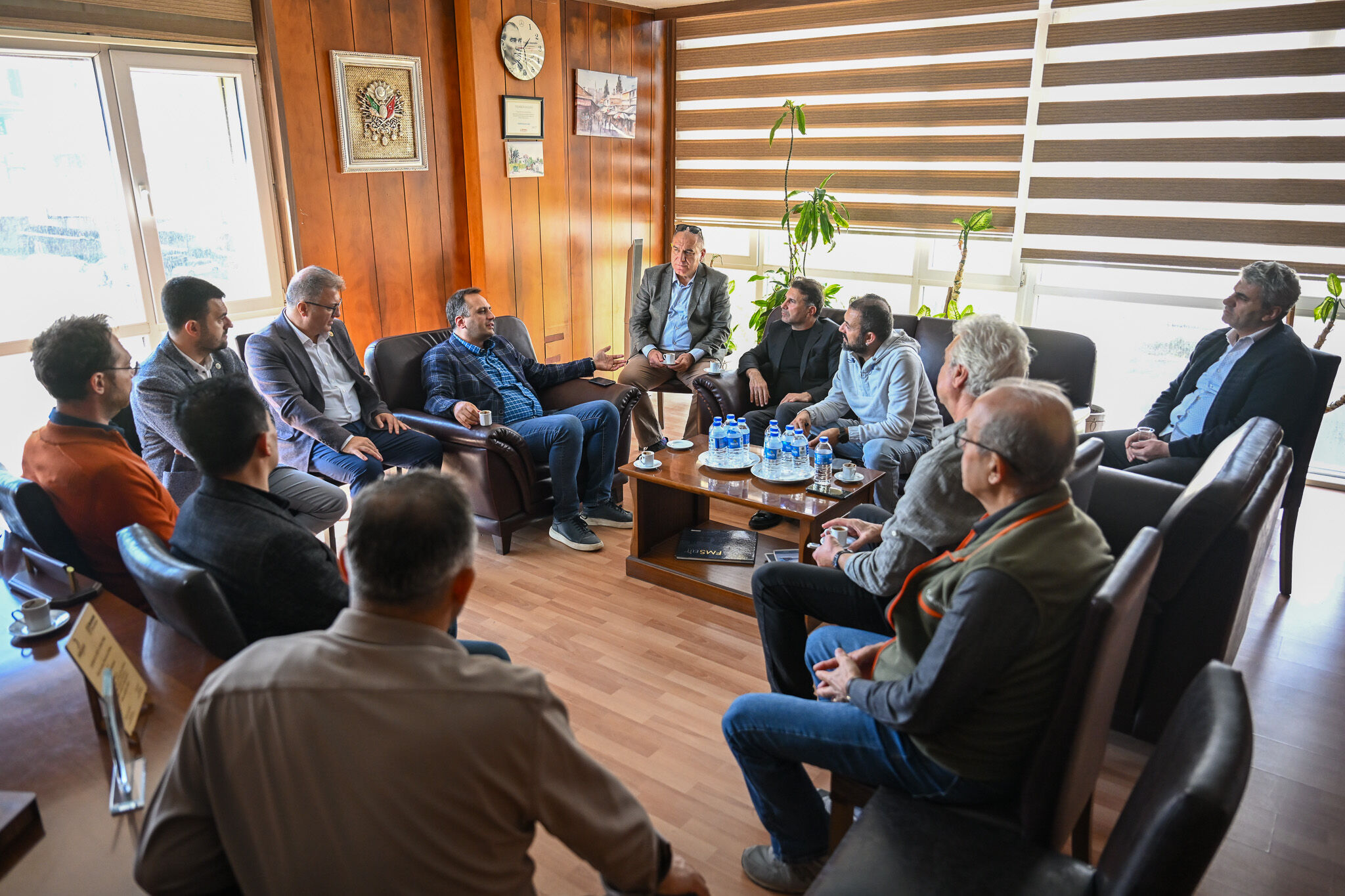 Başkan Eşki’den Esnafa Ekonomi Mesajı Kaderinizi Siyasete Teslim Etmeyin (2)