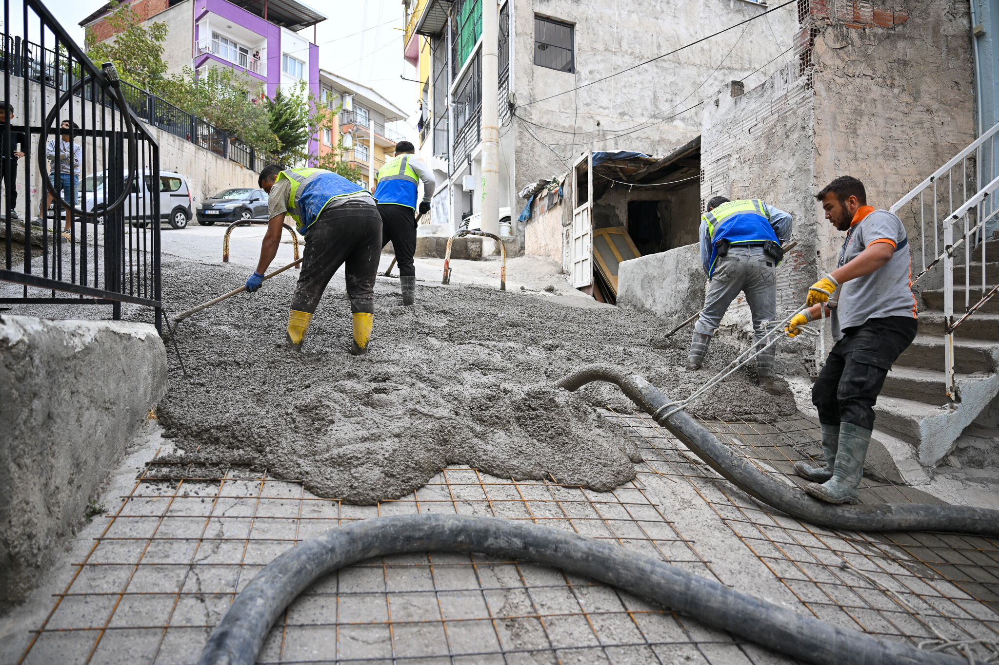 Bornova'nın Korkulu Rüyası Olan O Yokuş Artık Güvenli (3)