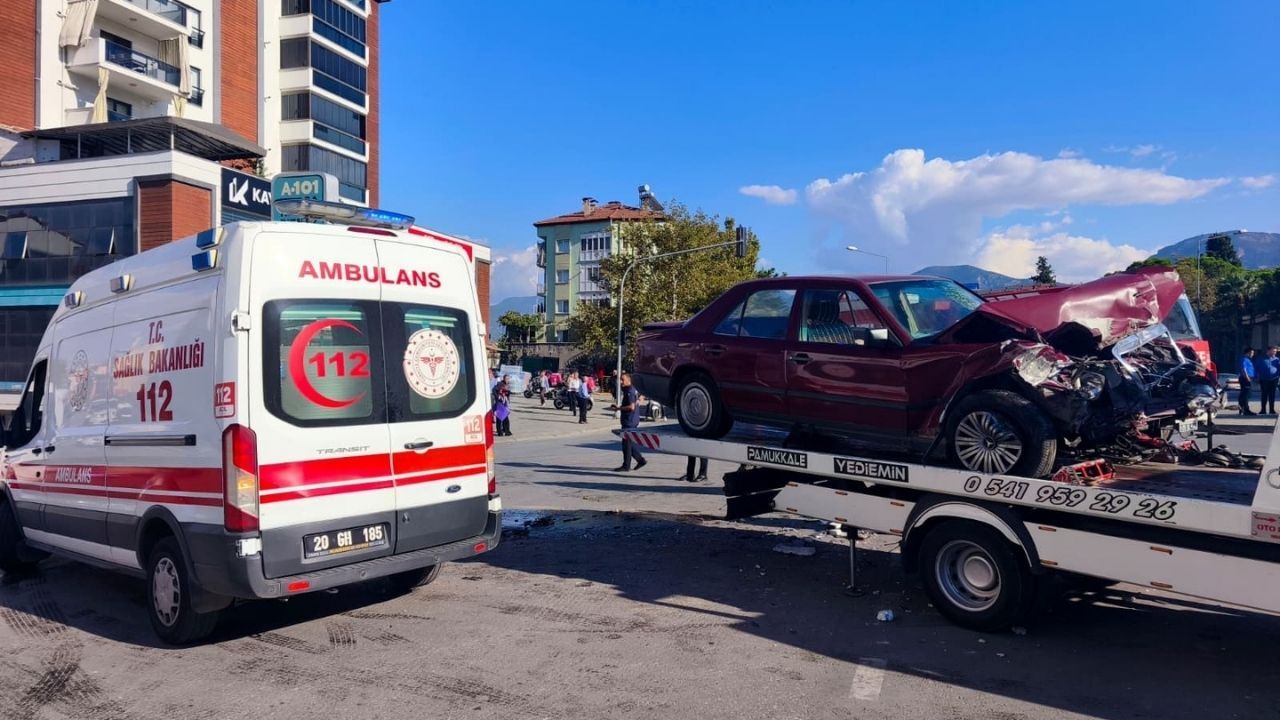 Denizli'de Kırmızı Işık Ihlali Az Kalsın Can Alıyordu