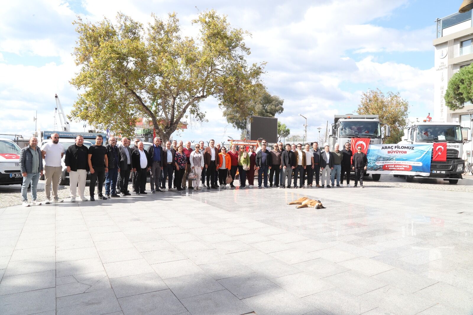 Dikili’de Yatırımlar Hız Kesmiyor 9 Yeni Araç, Doğalgazda Yeni Etap, Otogar Için Ihale (1)
