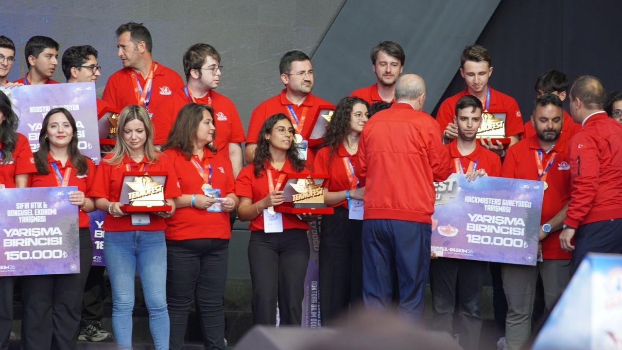 Ege Üniversitesi'nden Teknofest 2026'Da Çifte Türkiye Birinciliği!5