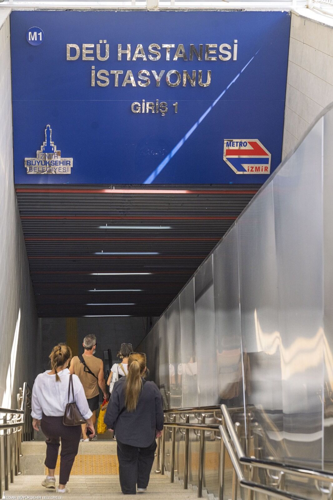 İzmir Metrosu’nda Hastaneye Kesintisiz Ulaşım Dönemi! (3)