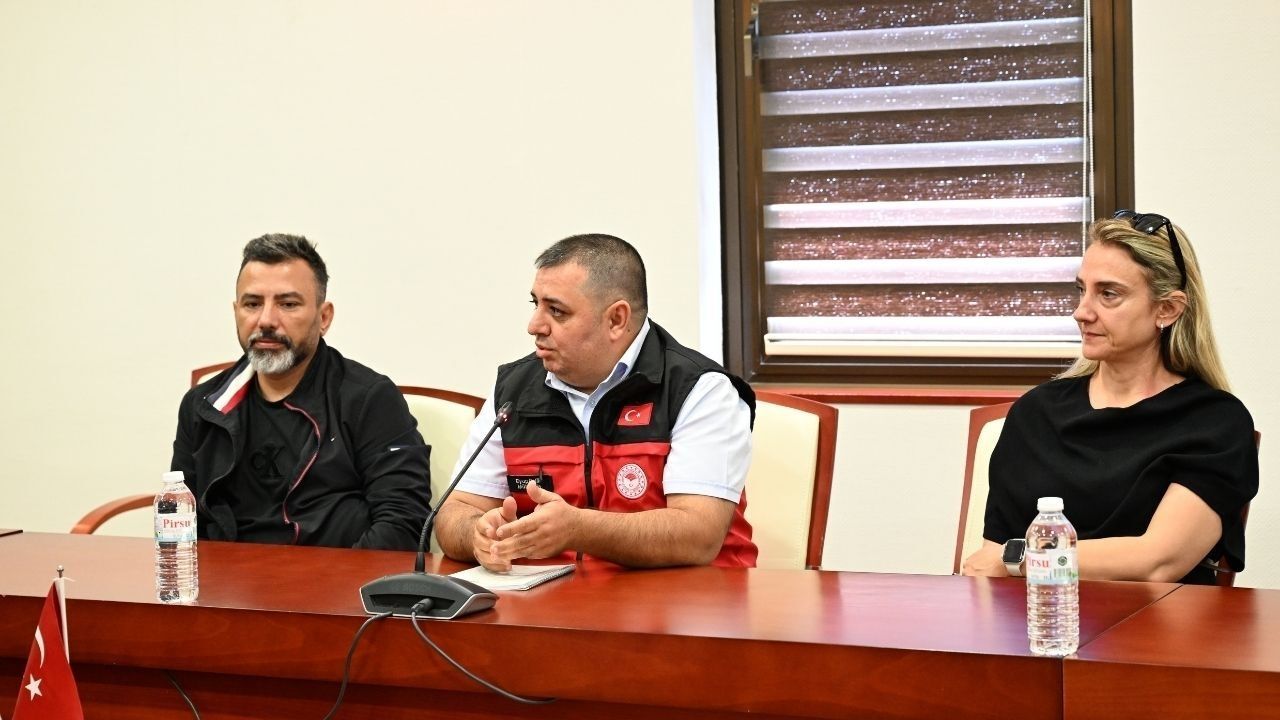 İzmir'de Gıda Kontrol Çalışmaları Masaya Yatırıldı2